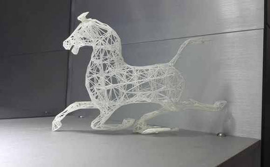 影响3D打印手板精度的因素是什么?图为3D打印的手板